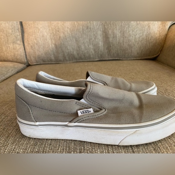 Vans - Picture 4 of 6